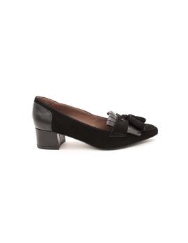 Zapato GIKO Mujer Serraje Negro Borlas 23137 