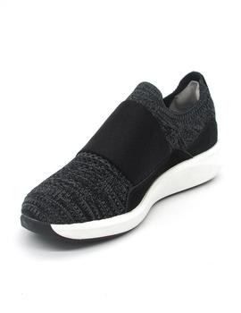 Deportivo Clarks Un Rio Knit negro para mujer