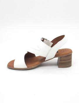 Sandalia KMN F-2301 blanca con tacón