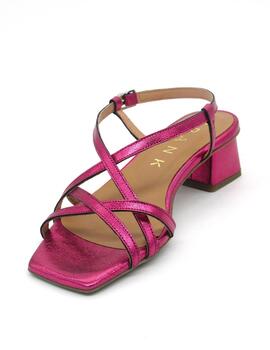 Sandalia FRANK 27943 fucsia con tacon