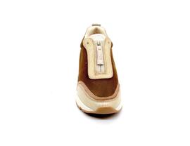 Deportivas Carmela 161422 beige para mujer