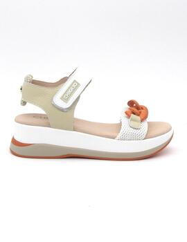 NEW AGORA 29 CHIKA 10 SANDALIA BEIGE CUÑA