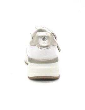 Zapato deportivo Carmela 162268 de color blanco para mujer