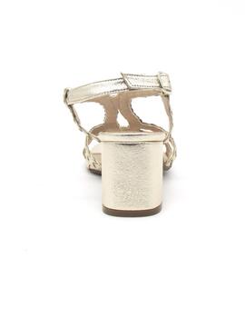 Sandalia Patricia Miller 6768 de color dorado